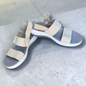 Clark's Ayla Adjustable Strap Orthopedic Flat Sandals EUC